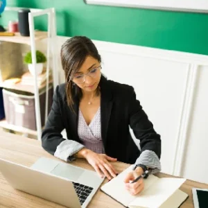 Asistente Administrativo en la Gestión Pública